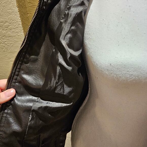 Freda M Brown Faux Leather Moto Jacket Gold Zip Pockets Vegan PVC Lined - Picture 9 of 13